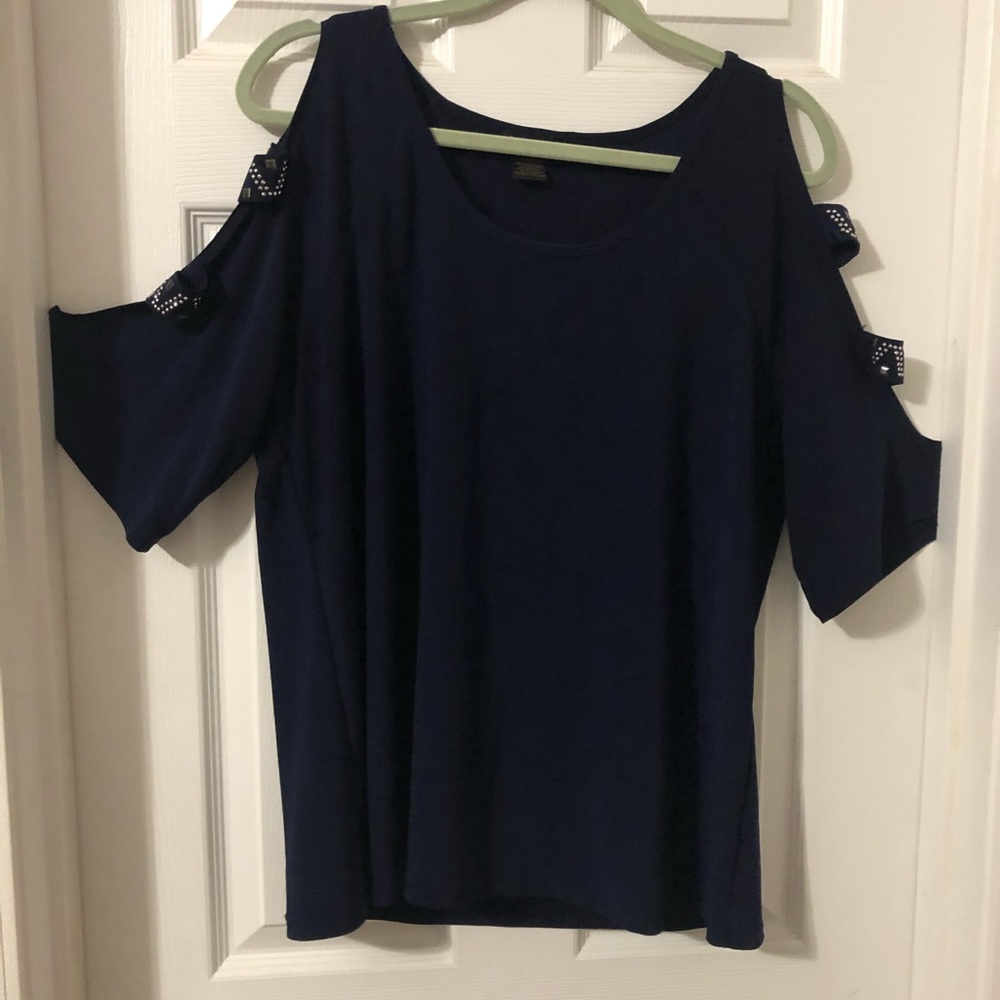Cute blouse
